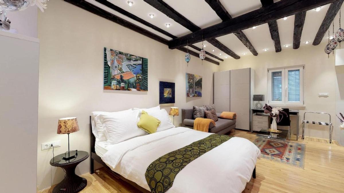 Diocletian Studio Apartments Сплит Екстериор снимка