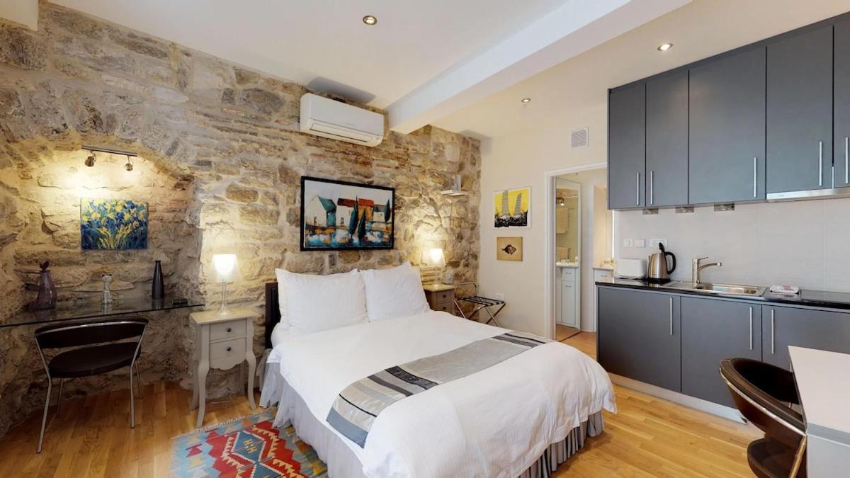 Diocletian Studio Apartments Сплит Екстериор снимка