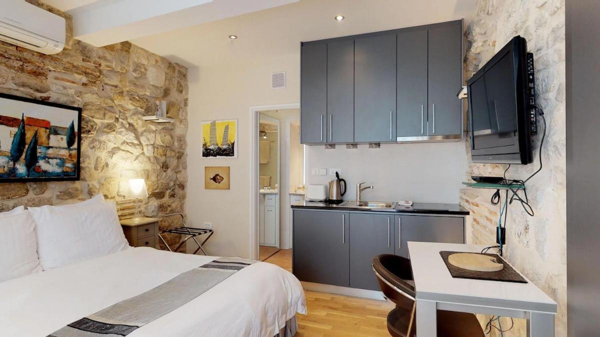 Diocletian Studio Apartments Сплит Екстериор снимка
