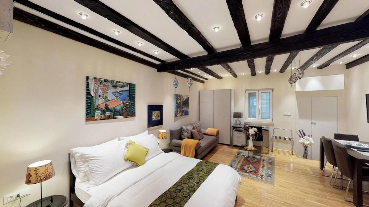 Diocletian Studio Apartments Сплит Екстериор снимка