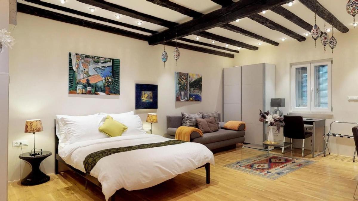 Diocletian Studio Apartments Сплит Екстериор снимка
